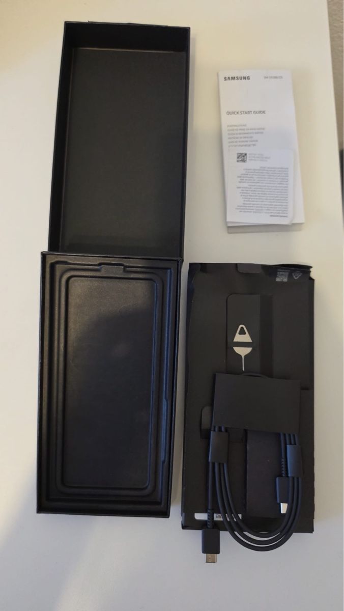 Samsung Telefoni cellulari / Smartphones: Samsung Galaxy S24 Ultra – Usato da Bern venduto da divaio1981 3