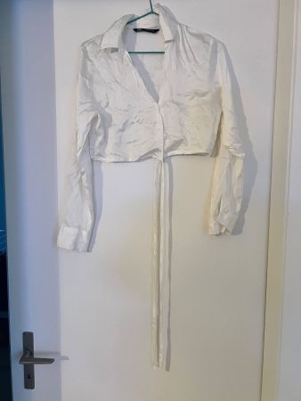 Satin Bluse cropped von Zara Gr. M