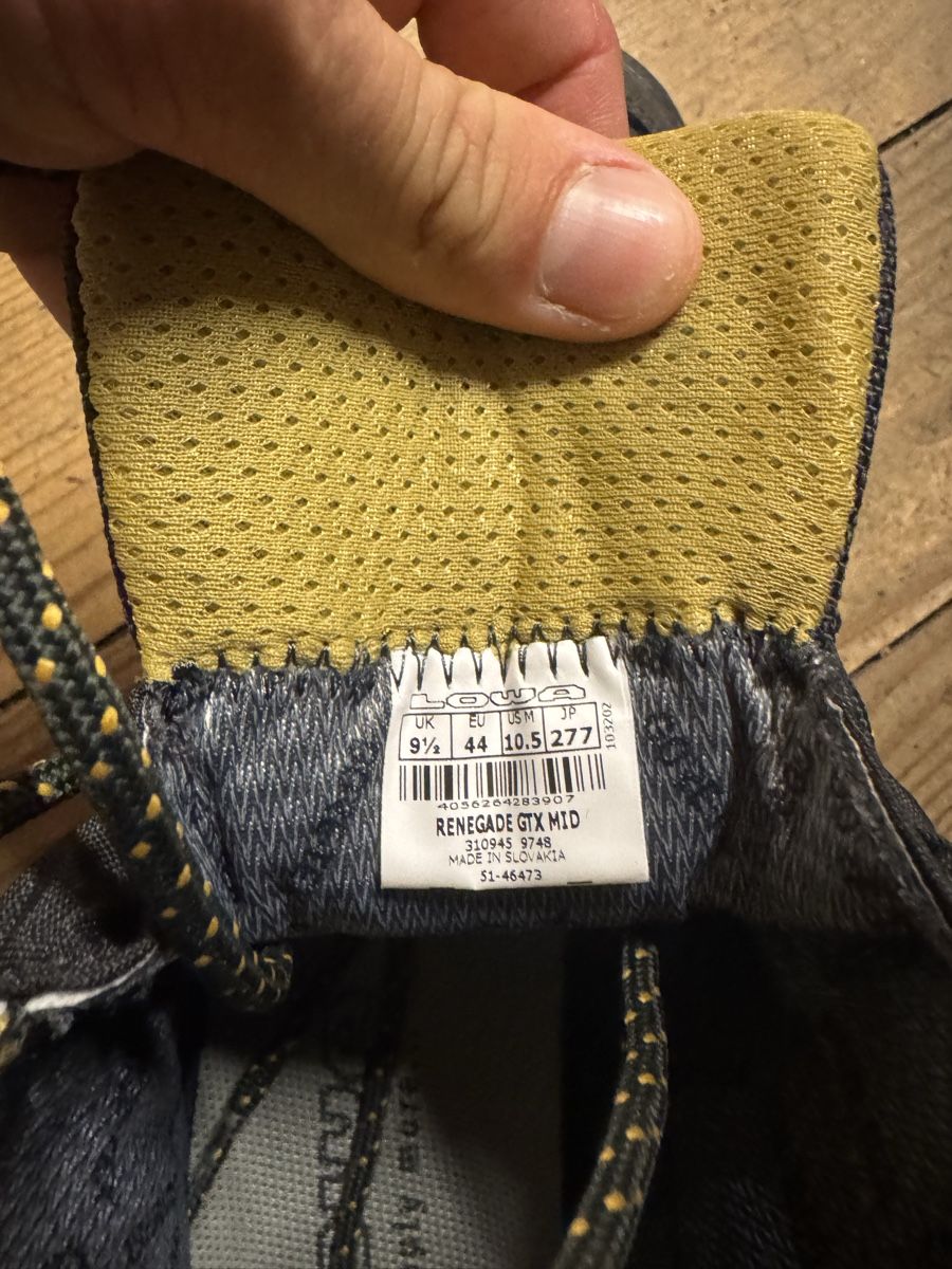 Scarpe da uomo: Neue Lowa Wanderschuhe Gr. 44 – Nuovo (secondo la descrizione) da Basel venduto da Tizi.L 2