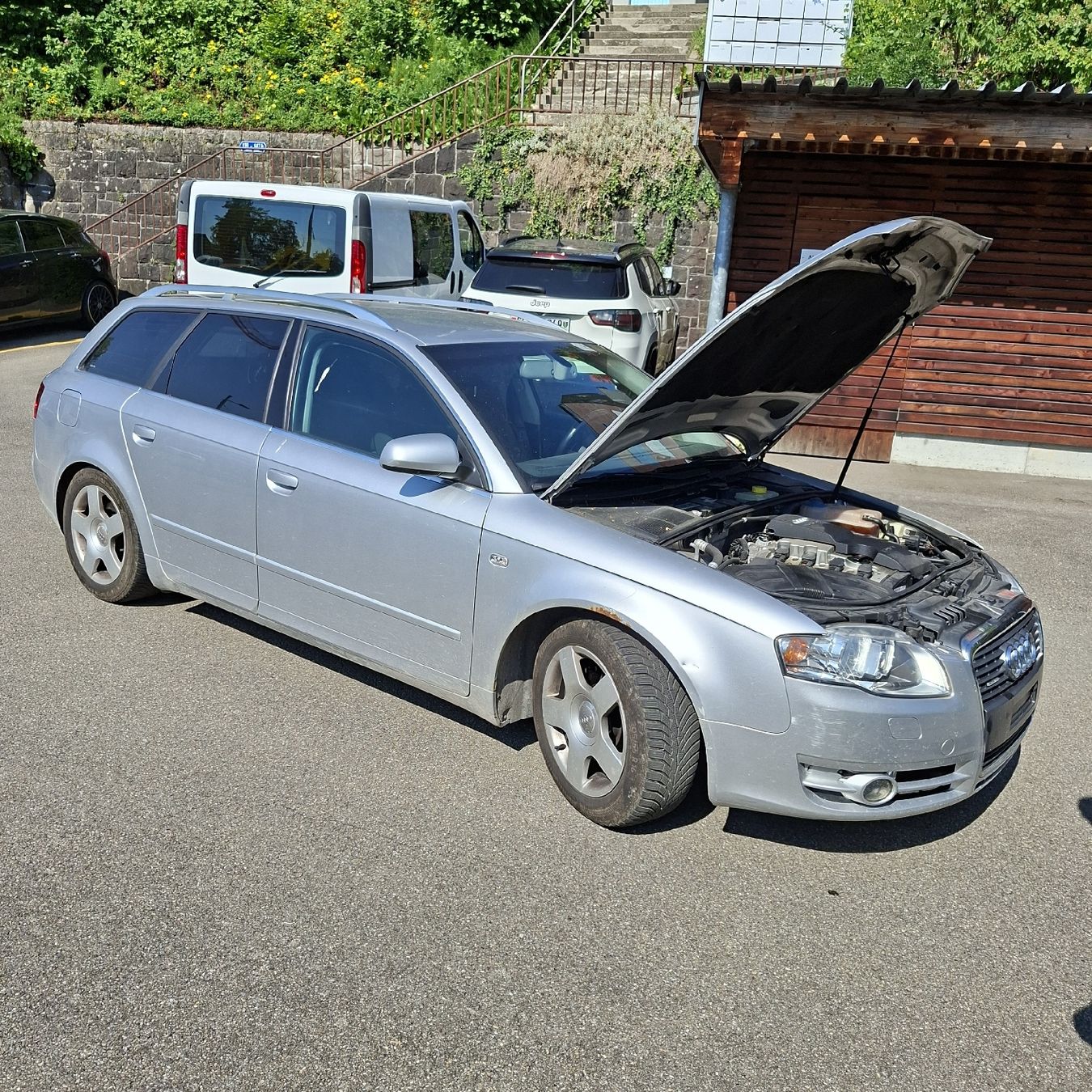 Audi Autos: AUDI A4 Avant Quattro B7 147PS Silber 2004  – Defekt aus Trogen von 2ndlifebrocantegmbh 2