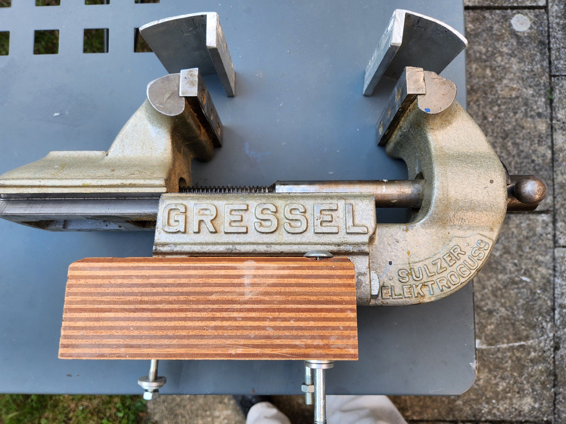 Gressel Tutti gli attrezzi: GRESSEL-Schraubstock – Usato da Pfaffhausen venduto da Jjoseph