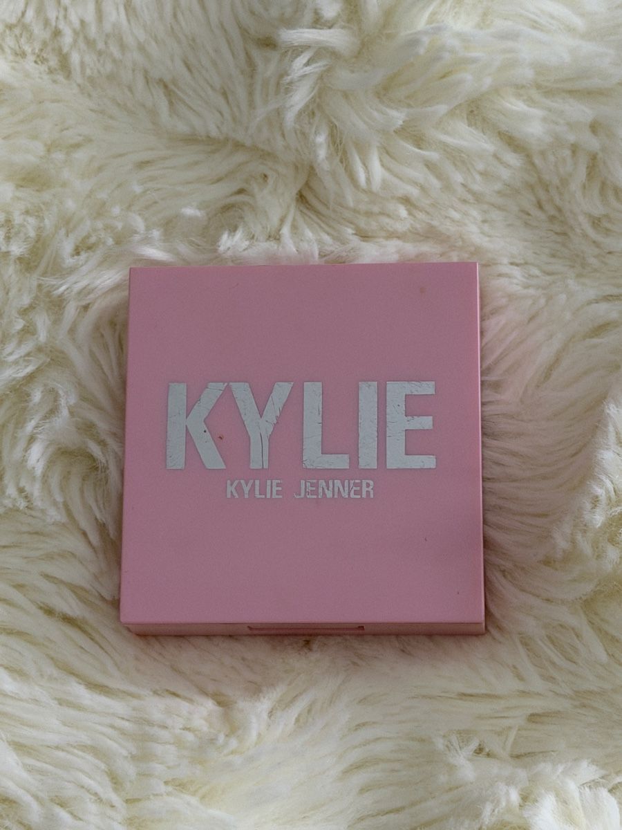 Make-up: Kylie Cosmetics Pressed Blush Powder  – Neu (gemäss Beschreibung) aus Aarburg von manju2007