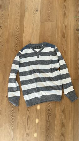 Stylischer Strickpullover mit Streifen - Grösse 158/164