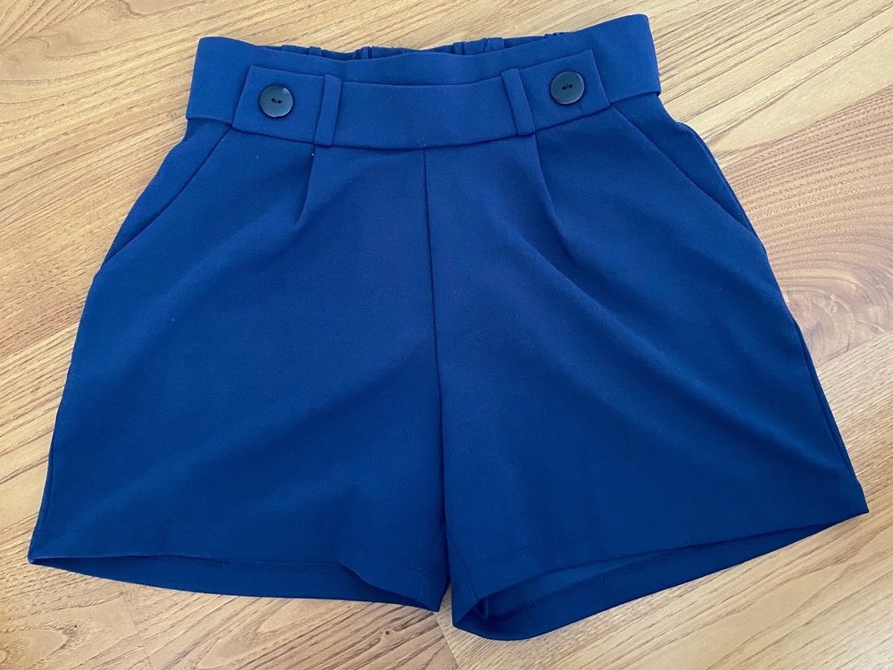 Pantaloni: Shorts, size S – Usato da Sissach venduto da laura.x4