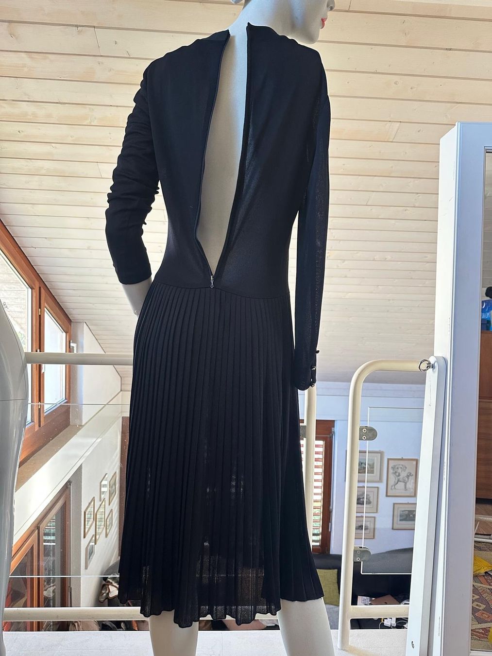 Robes: Schönes schwarzes Kleid – D'occasion à Neuhausen par Lechasseur 4