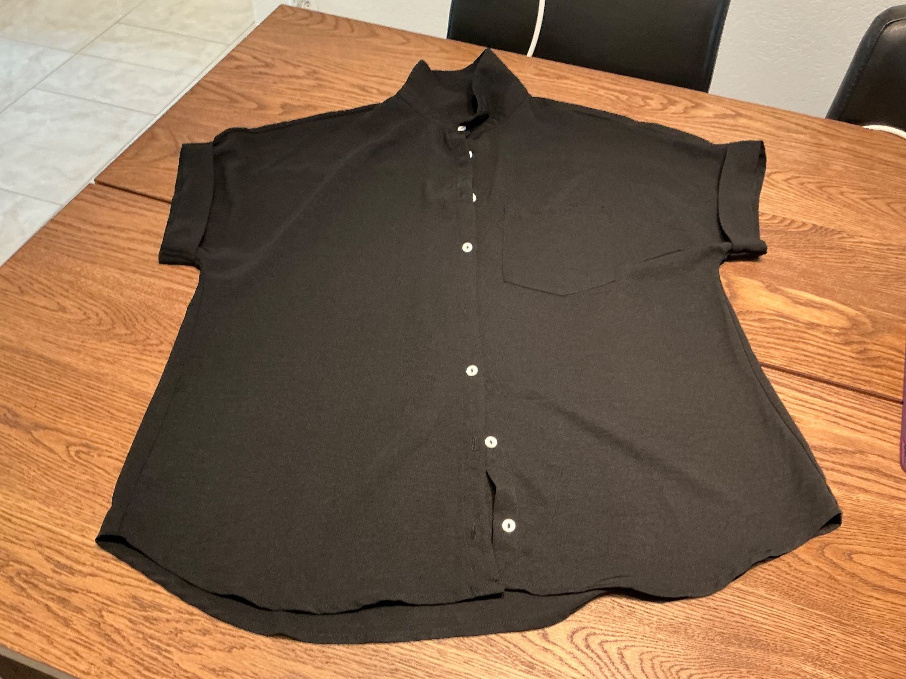 Camicette: Neue schwarze Bluse Gr.44 – Nuovo (secondo la descrizione) da Würenlos venduto da sweety5436 1