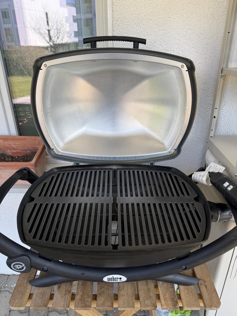 Weber Griglie: Weber Elektrogrill Q2400 – Usato da Fehraltorf venduto da byceline. 2