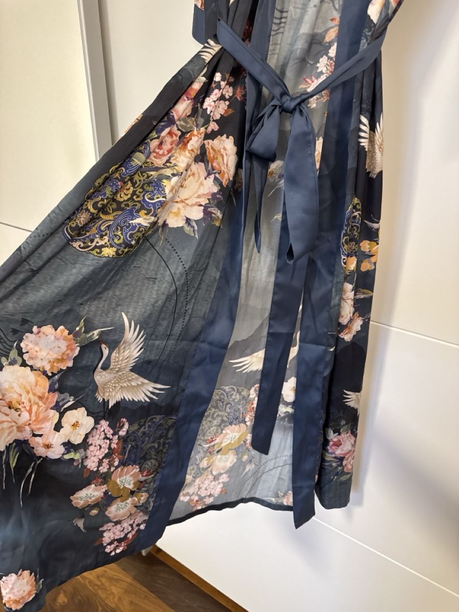 Internationale Kunst: Ulivary Silk kimono robe blue – Gebraucht aus Beringen von Edu-Nati 1