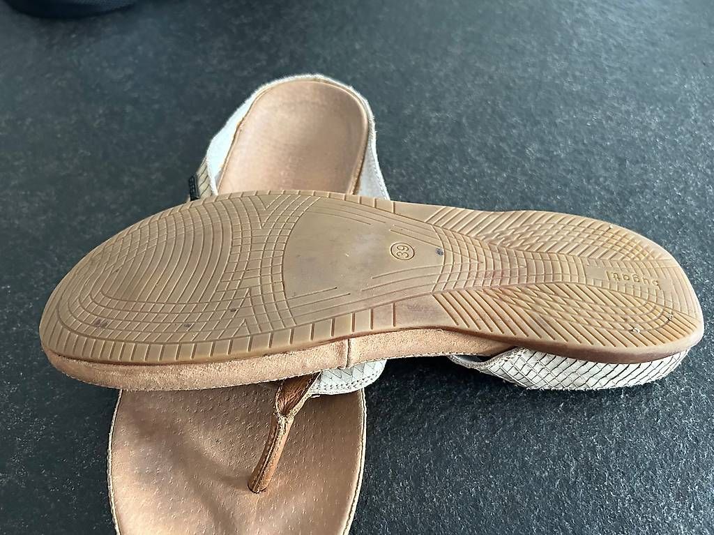 Scarpe da donna: Bugatti sandalen flip flops aus Leder 39 – Usato da Leuzigen venduto da nora999 2