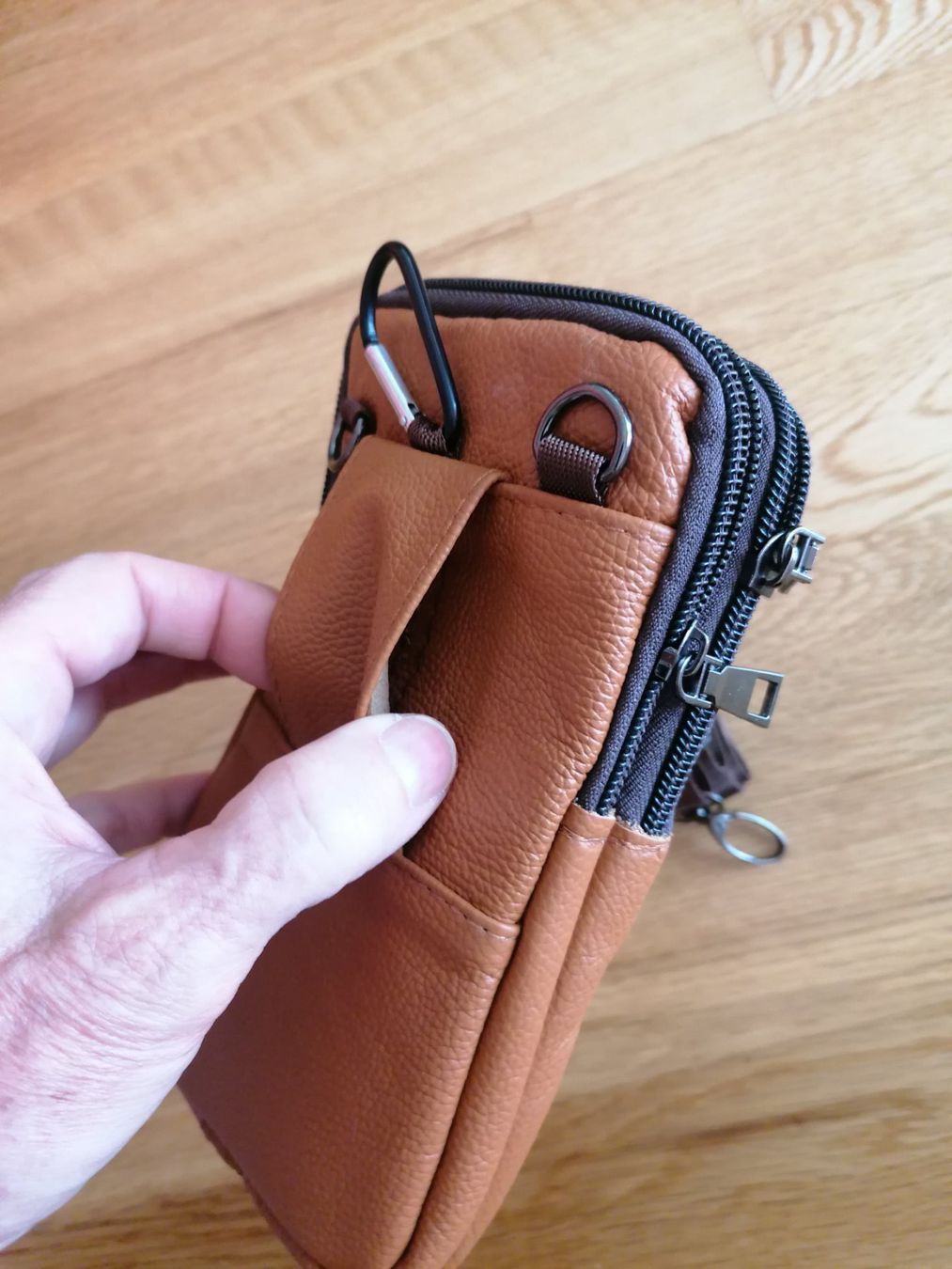 Taschen: Echtleder Umhänge-Gürteltasche Neu – Neu und originalverpackt aus Muri AG von goodmood17 2