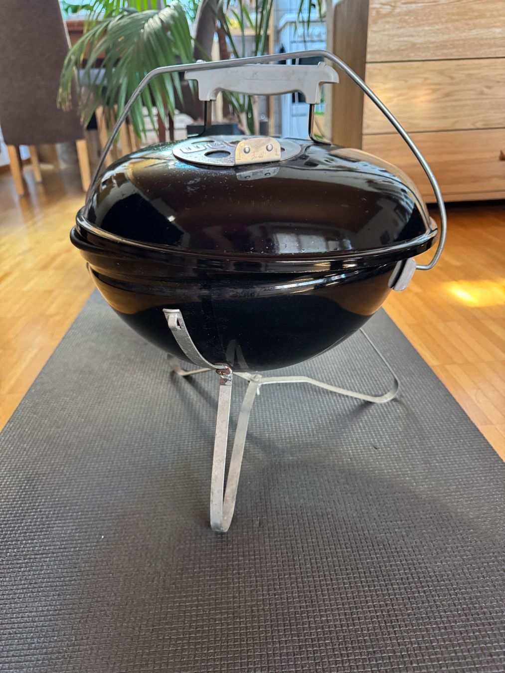 Grills: Weber Holzkohlengrill – Gebraucht aus Nesselnbach von dieinsel 1