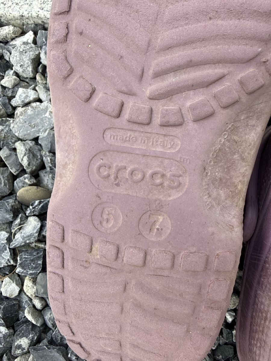 Crocs Scarpe da uomo: Lila Crocs Grösse m5/w7 eu 38/39 – Usato da Wegenstetten venduto da ItsVi 2