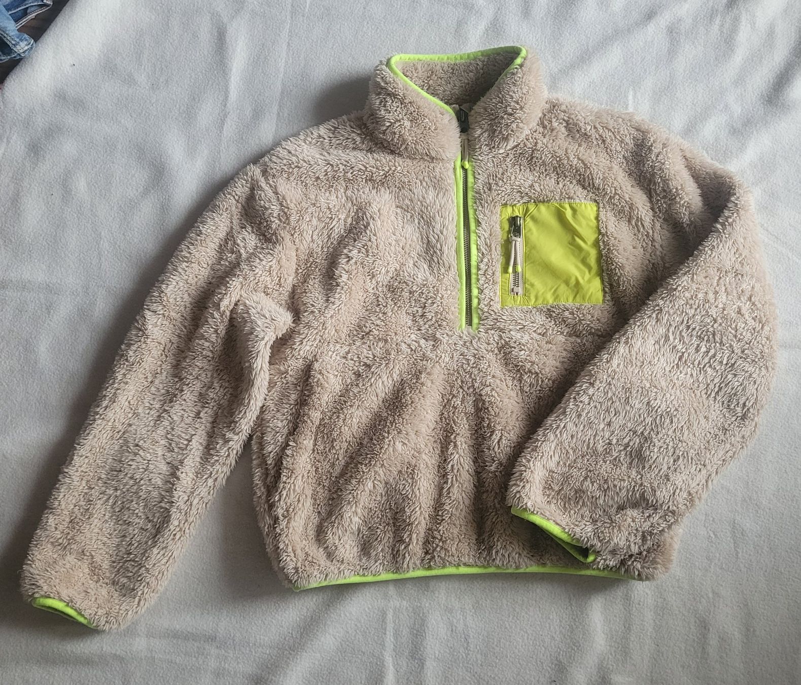 H&M Maglioni & Felpe: Flauschiger Pullover Grösse 146, beige – Usato da Adlikon b. Regensdorf venduto da Cosmix2010