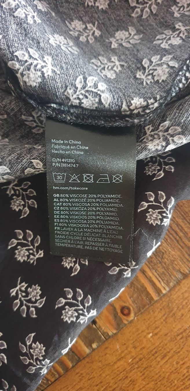 Robes: Kleid  – D'occasion à Clarens par fur_bxq2 2