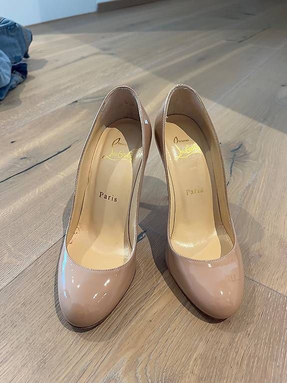 Scarpe da donna: Louboutin, Grösse 35 – Usato da Walchwil venduto da ama_9gny