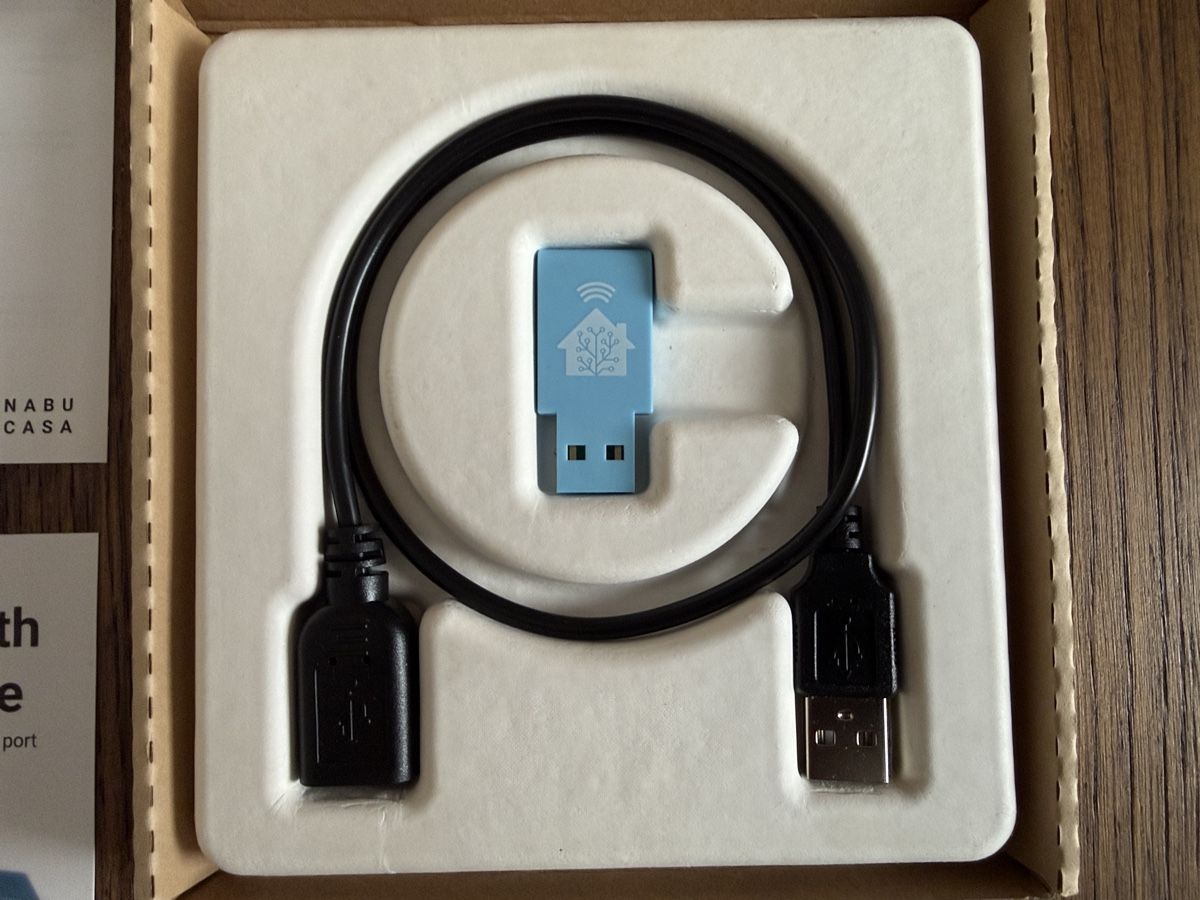 Lecteurs & Adaptateurs: Home Assistant SkyConnect USB Zigbee Stick neu – Neuf avec emballage d'origine à Luzern par Roeschuko 1