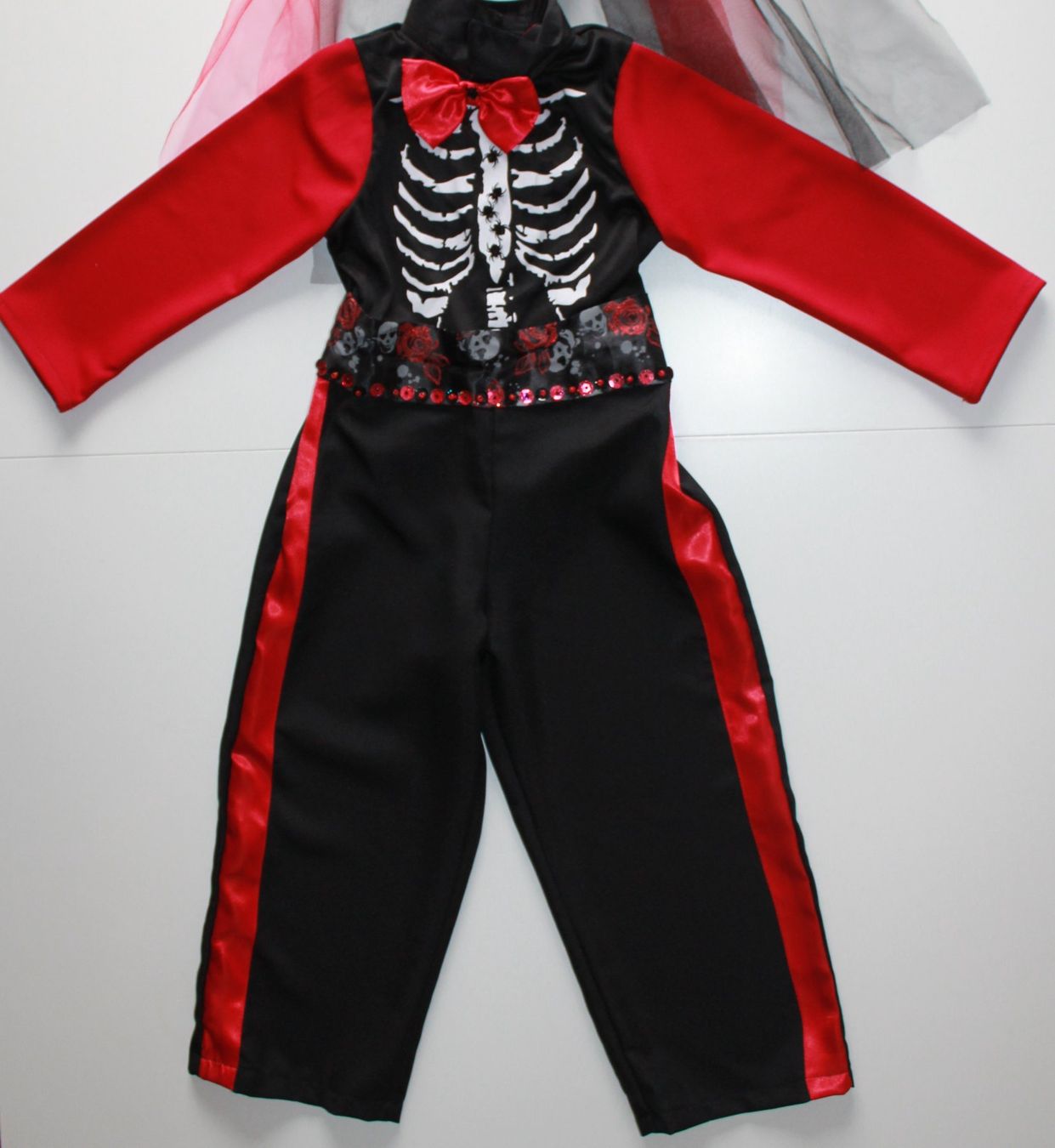Costumi: Costume squelette / Skelett   t. 104 – Usato da Peseux venduto da CoolShoping 2