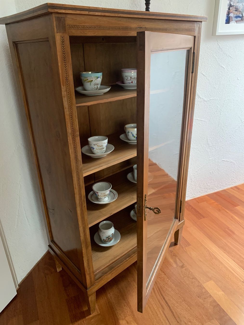 Vetrine: Biedermeier Vitrine - Kirschholz – Usato da Wohlen AG venduto da samoali 1