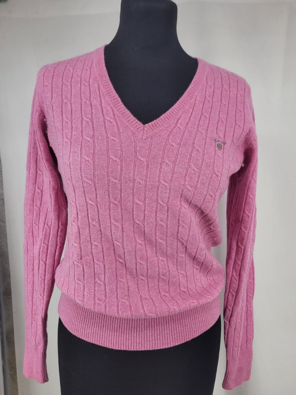 Gant Pulls & Sweat-shirts: PULL GANT ROSE – D'occasion à Lausanne par PlusValue_Lausanne