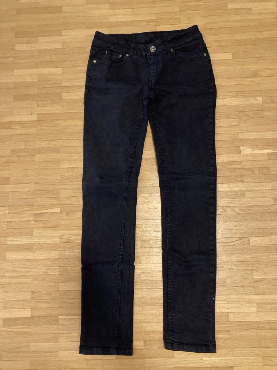 Hosen: Blaue Jeans 28/32 – Gebraucht aus Urtenen-Schönbühl von alessibas