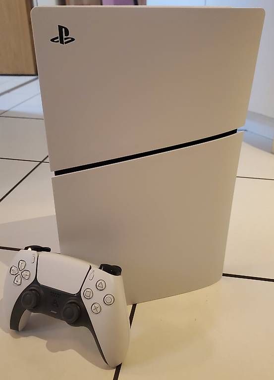 Sony Konsolen: Neuwertige PS5 Digital mit Garantie ( 2 Jahre ) – Neu (gemäss Beschreibung) aus Niederhasli von pas_z8lk 1
