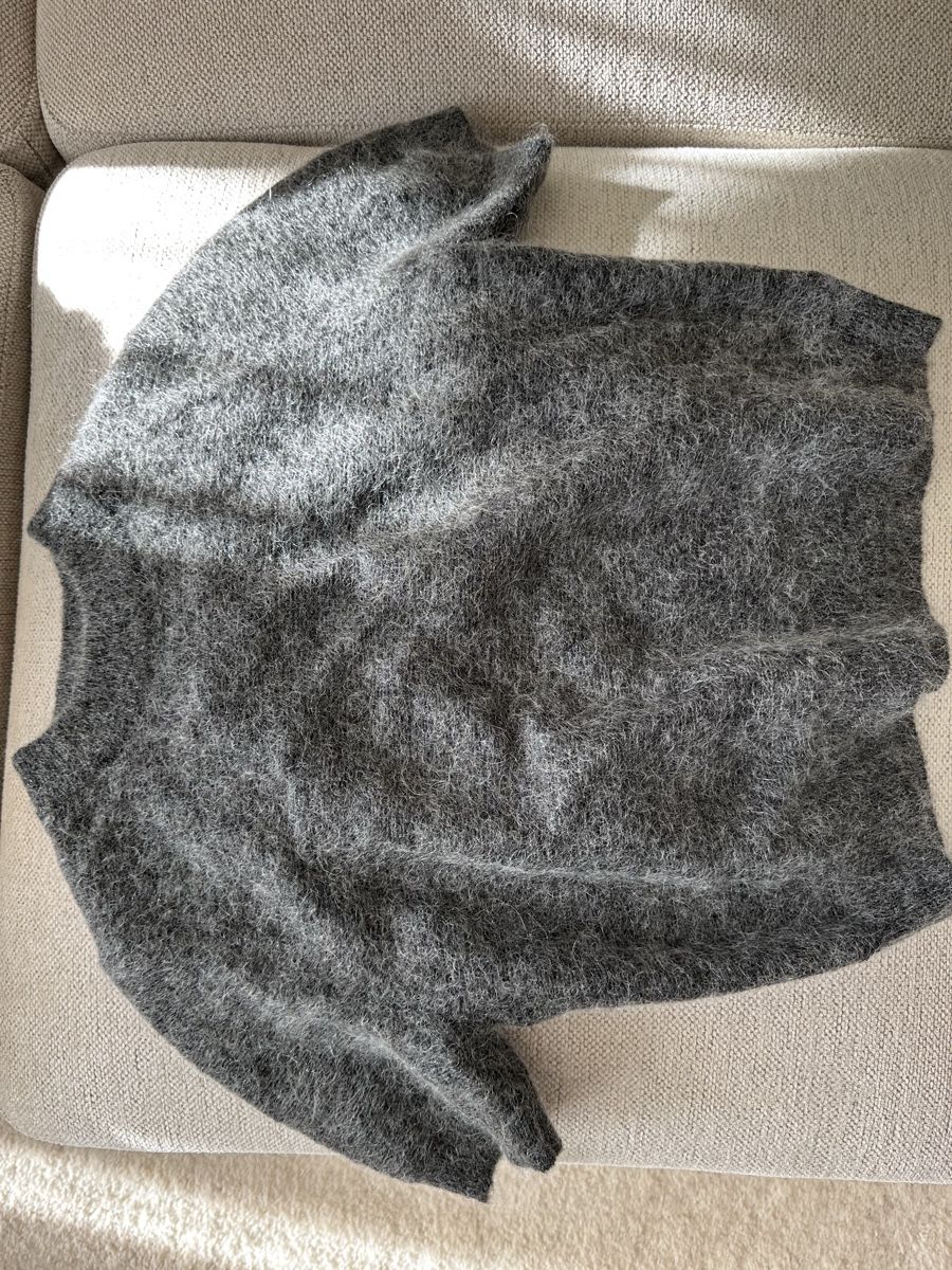 Pullover & Sweatshirts: Wool sweater  – Gebraucht aus Adliswil von Maro_7 2