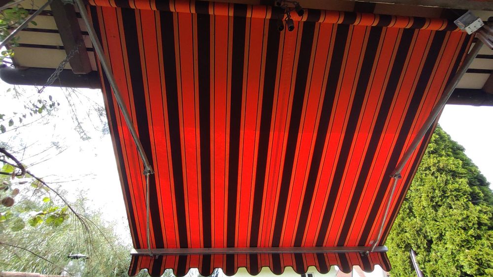 Markise orange/braun 2.6 (Breite) x 2.2m (Ausladung) Kaufen auf