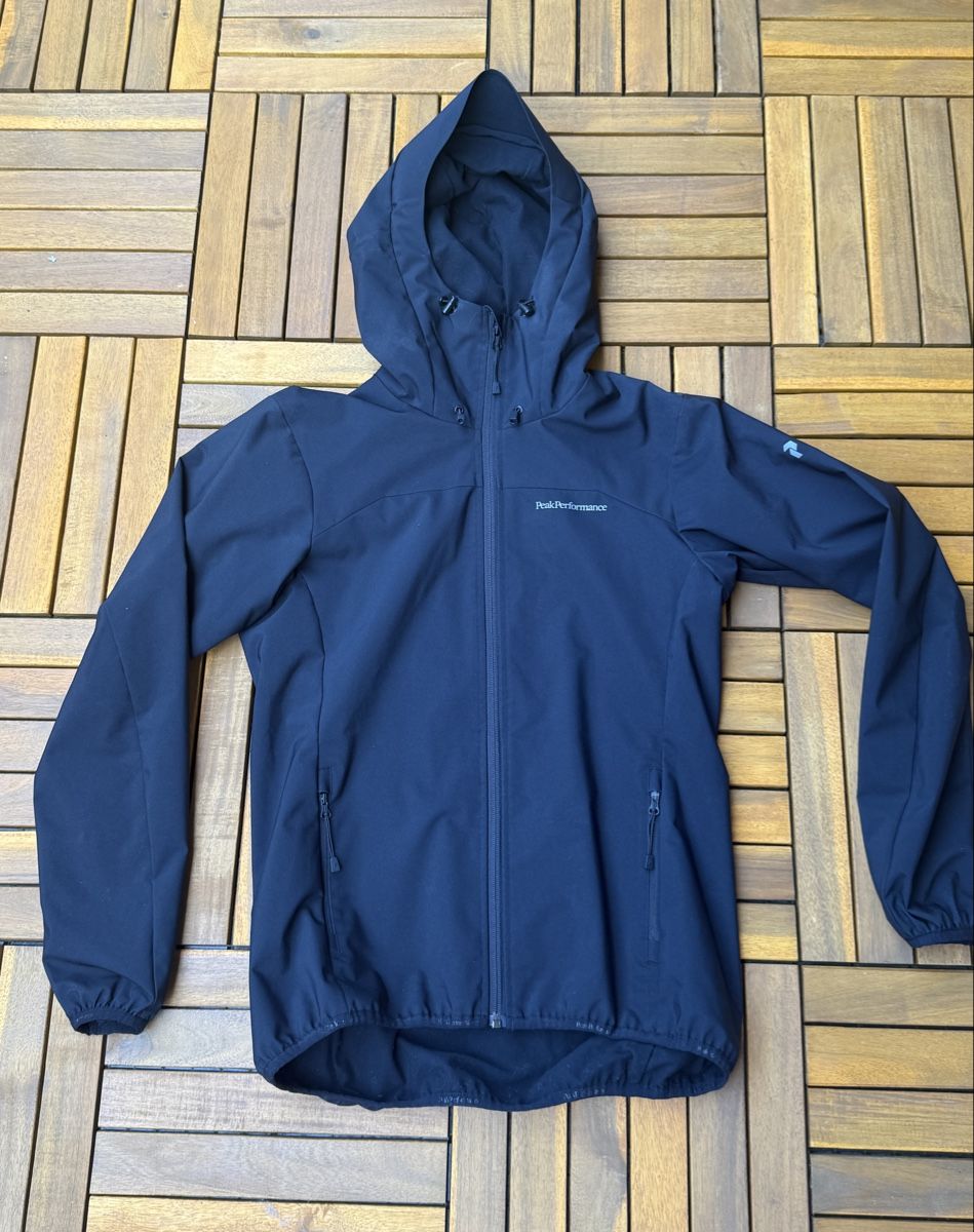 Peak Performance Vestes: Peak Performance Softshelljacke  – D'occasion à Bönigen par clfdenheijer
