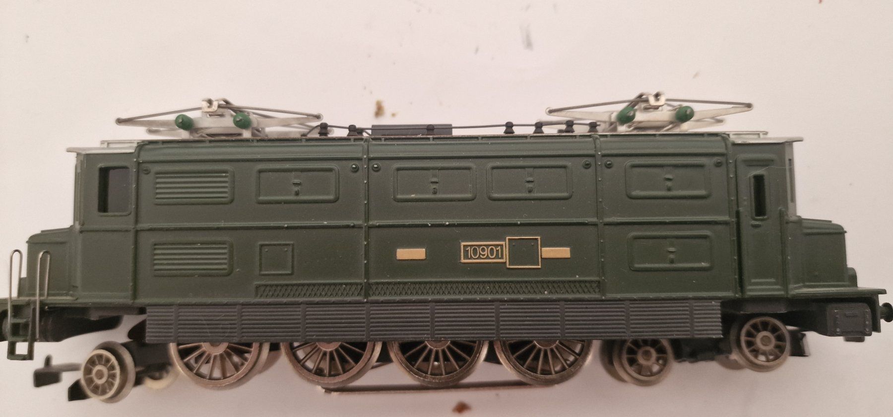 Hag Modellini di ferrovie: Hag Ae 4/7 – Usato da Dulliken venduto da Ginoeffel 4