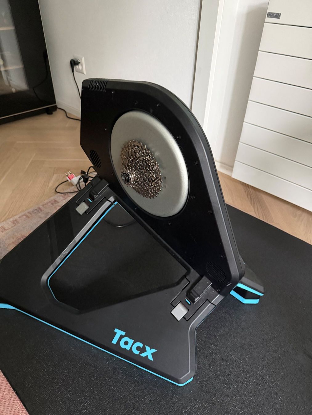Tacx Hometrainer: Tacx Neo  + NEO Motion Plates – Usato da Fribourg venduto da bastien4201