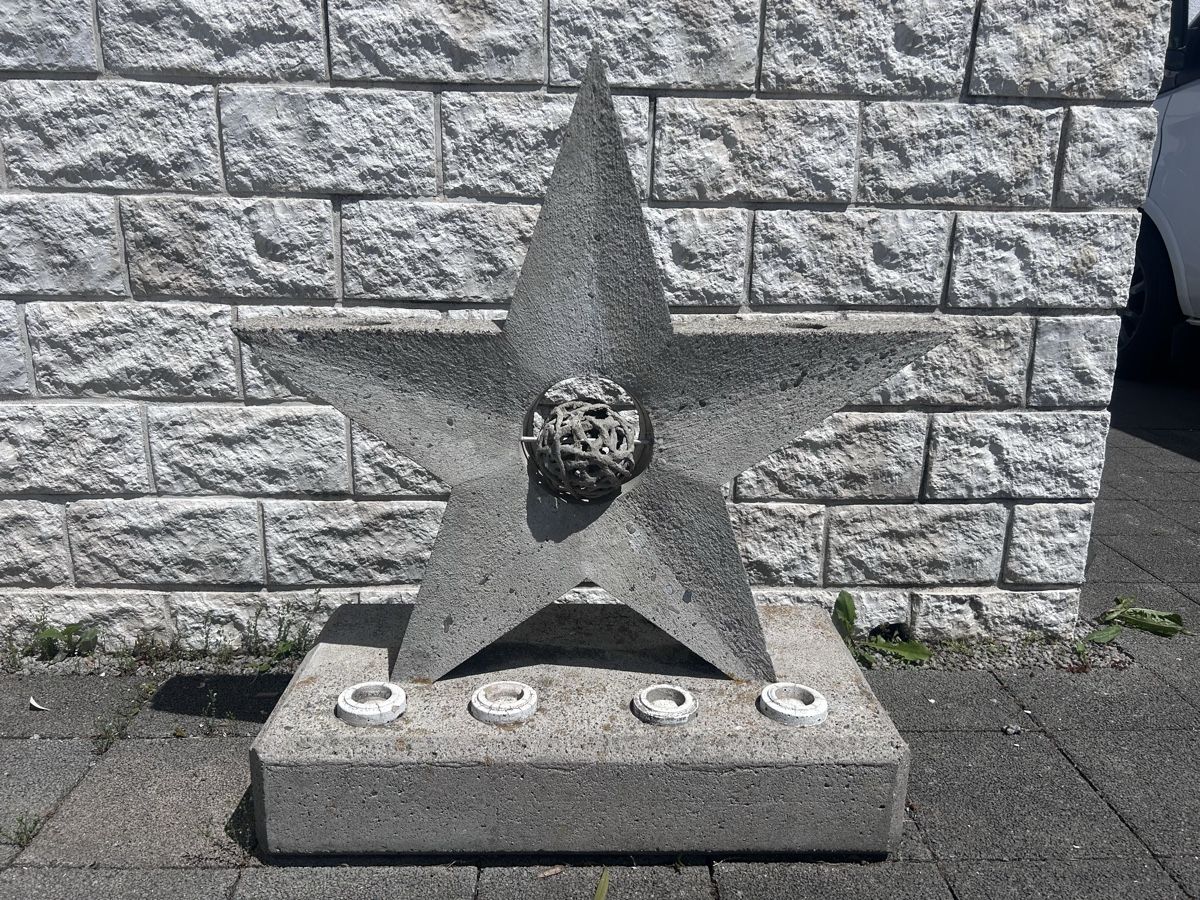 Tutte le decorazioni:  Beton Stern Gartendeko – Usato da Schattdorf venduto da Beni8080
