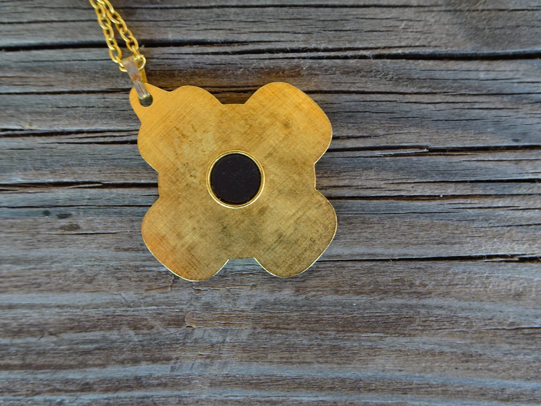 Catenine: Goldene Kette mit Anhänger - Chri22.9 – Usato da Küssnacht am Rigi venduto da Good4Deckeli 2