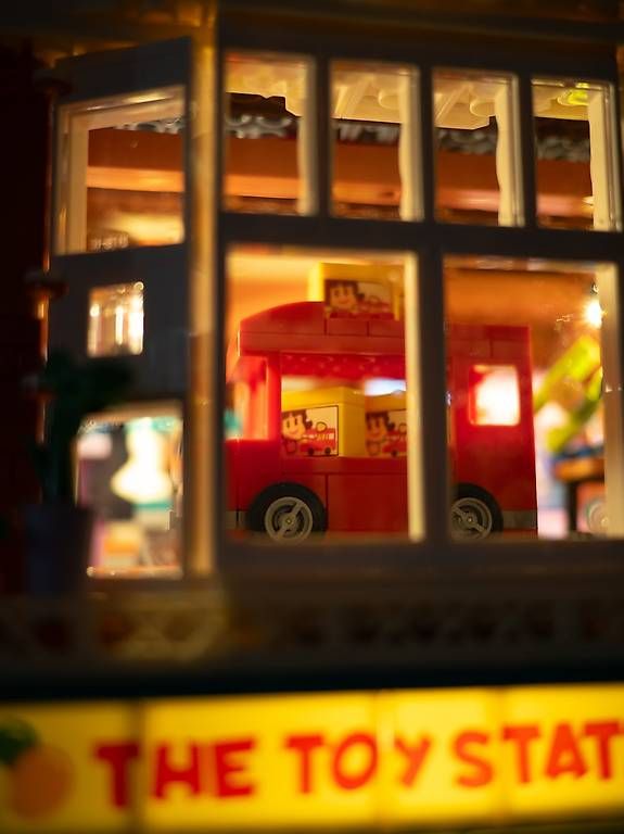 Kit di costruzioni: Lumibricks Stadtleben Spielzeugladen Modular Building – Usato da Biel-Benken BL venduto da tam_jwc7 3