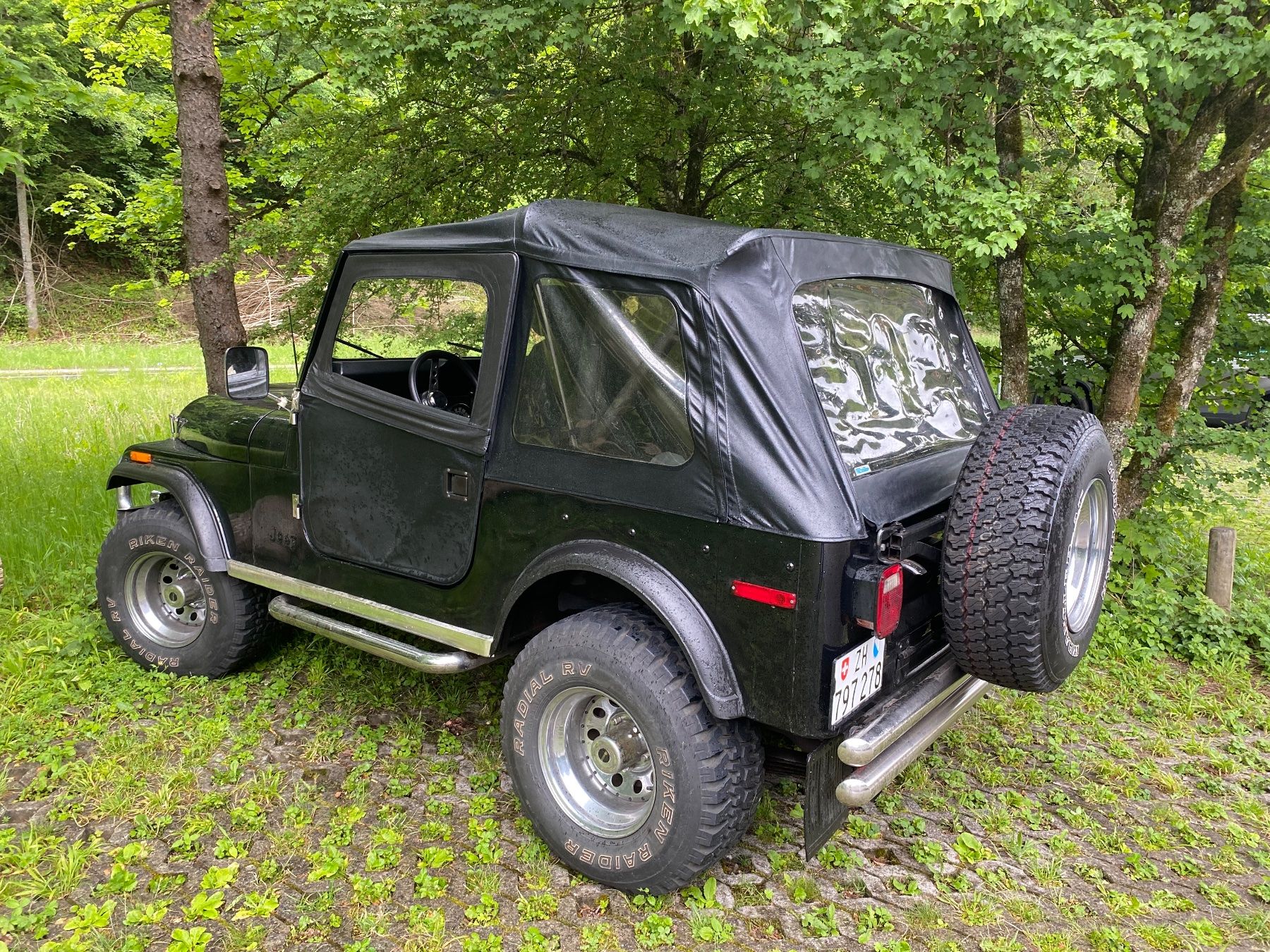 Jeep Autos: Jeep CJ7 4.2l Sechszylinder – Gebraucht aus Wetzikon ZH von Hunter2015 2