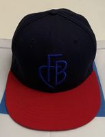 FCB Cap für treue Fans! Rot-blaue Baseballmütze zu verkaufen