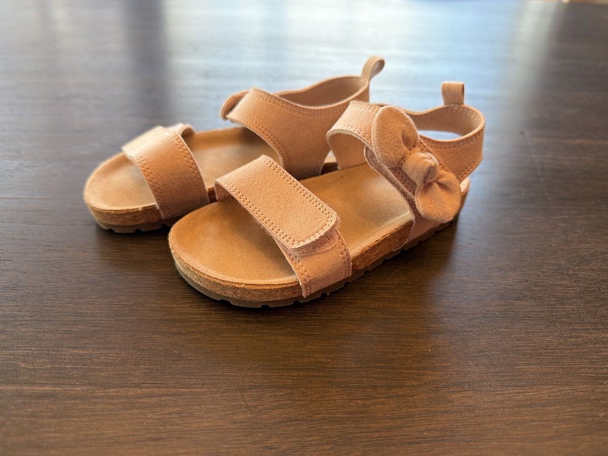 H&M Scarpe per ragazze: Sandalen rosa H&M Gr. 24 – Nuovo (secondo la descrizione) da Oftringen venduto da LikeiT