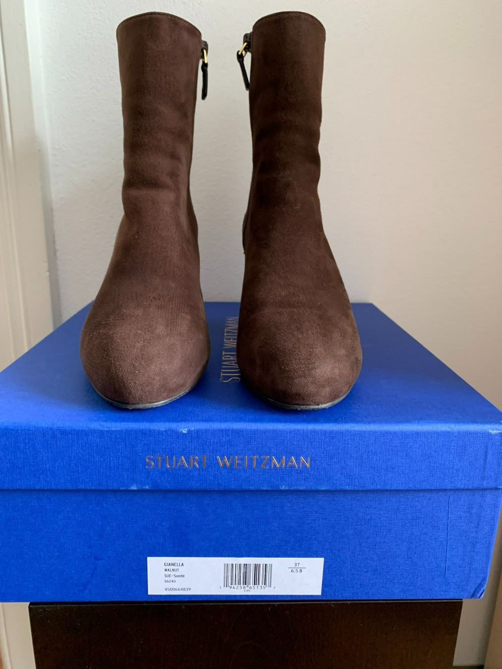Stuart Weitzman Scarpe da donna: STUART WEITZMAN: Exklusive braune Wildleder-Stiefelette, 37 – Nuovo (secondo la descrizione) da Luzern venduto da designluzern 4