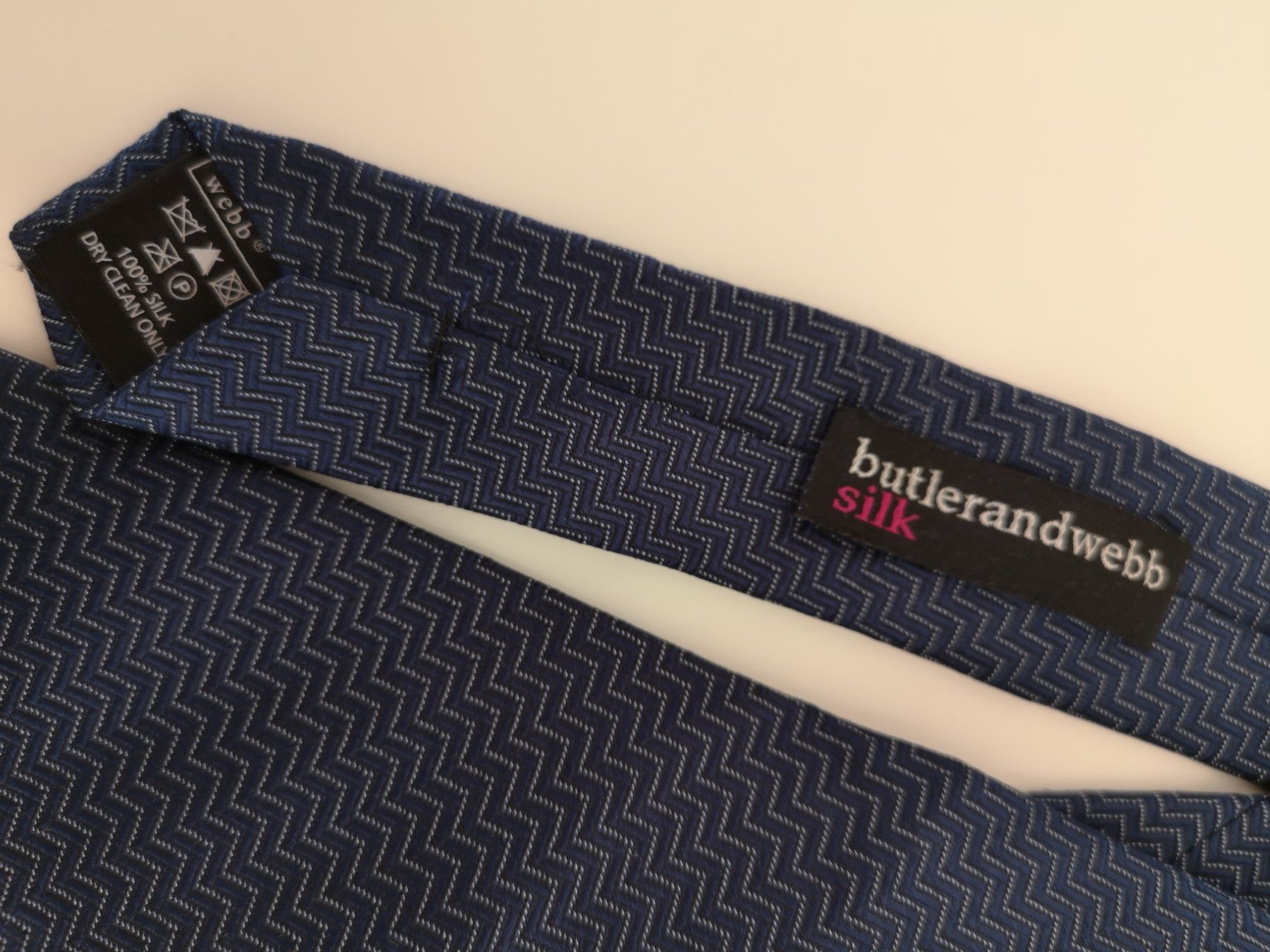 Cravatte: Krawatte Seide Blau Silk Tie Blue – Nuovo (secondo la descrizione) da Uster venduto da b4x_ric 5