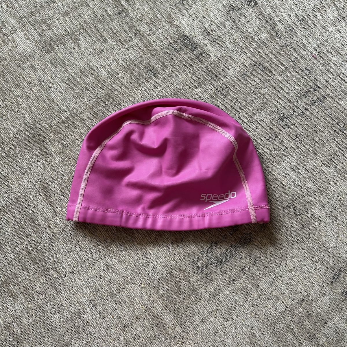 Speedo Copricapi, berretti & cappellini: Bonnet de bain Speedo rose, taille unique – Nuovo (secondo la descrizione) da St-George venduto da elena27 1
