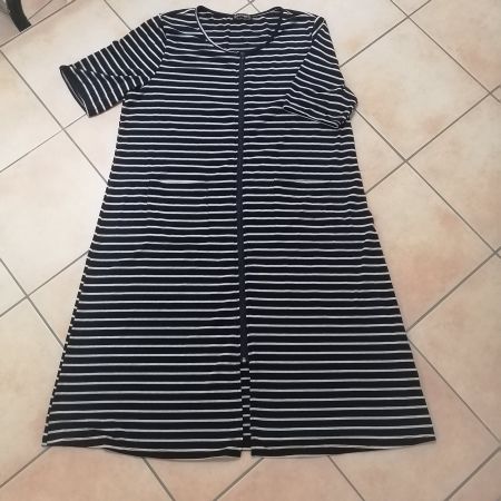 Kleid mit Reissverlschluss Gr. XL NEU!!!