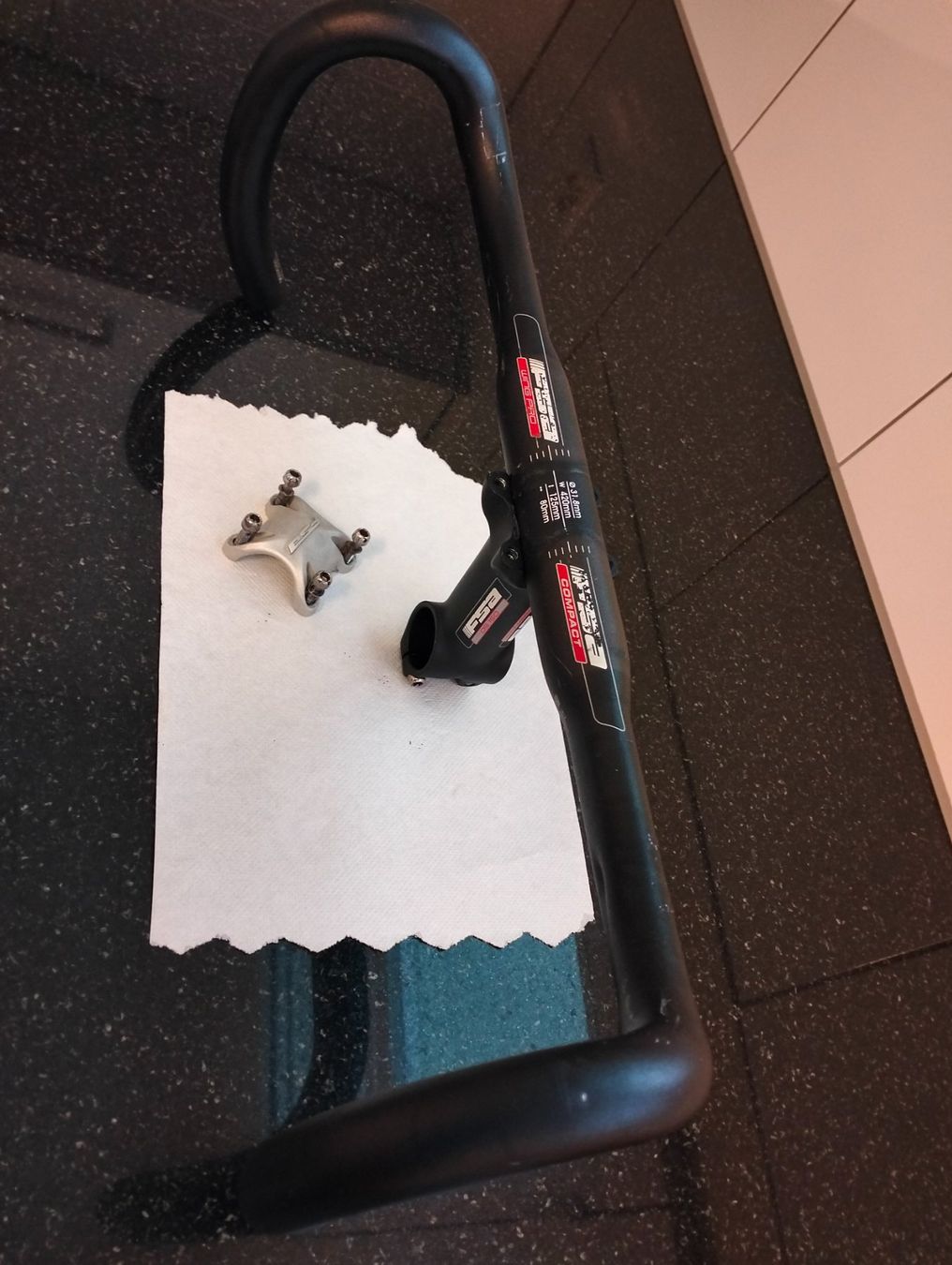 Pezzi di ricambio: FSA 3.0 Forged Vorbau 100mm mit Lenker 42cm – Usato da Uster venduto da KarlZH 1
