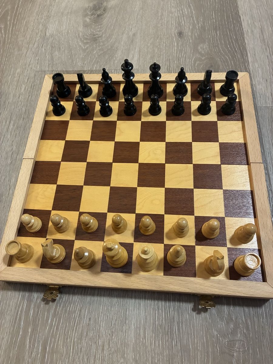 Giochi: Schach aus Holz – Usato da Zürich venduto da Brf