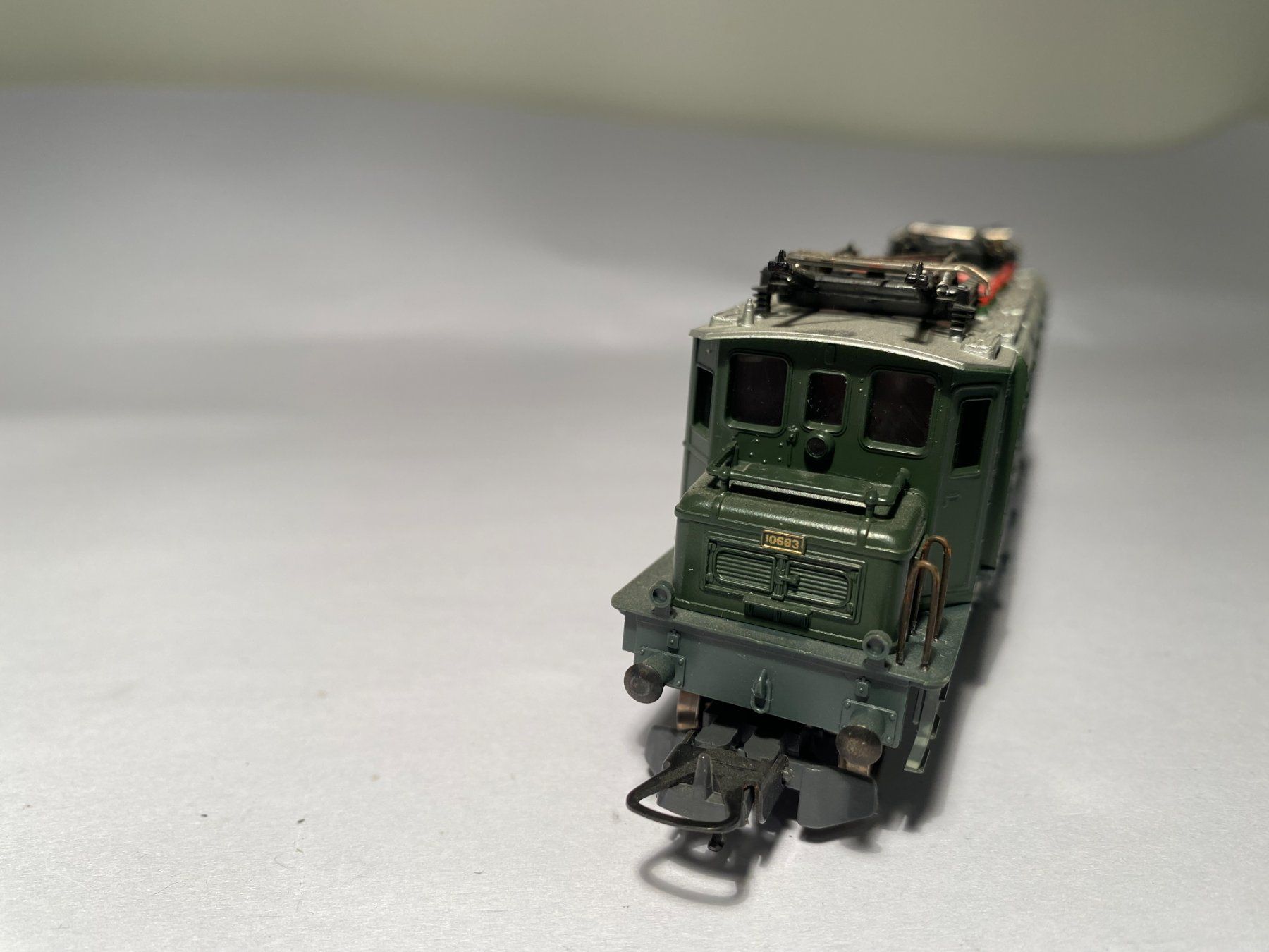 Lima Modellini di ferrovie: LIMA E-Lok Ae 3/6 der SBB 208117 grün DC – Usato da Buchrain venduto da Modellbahn11 4