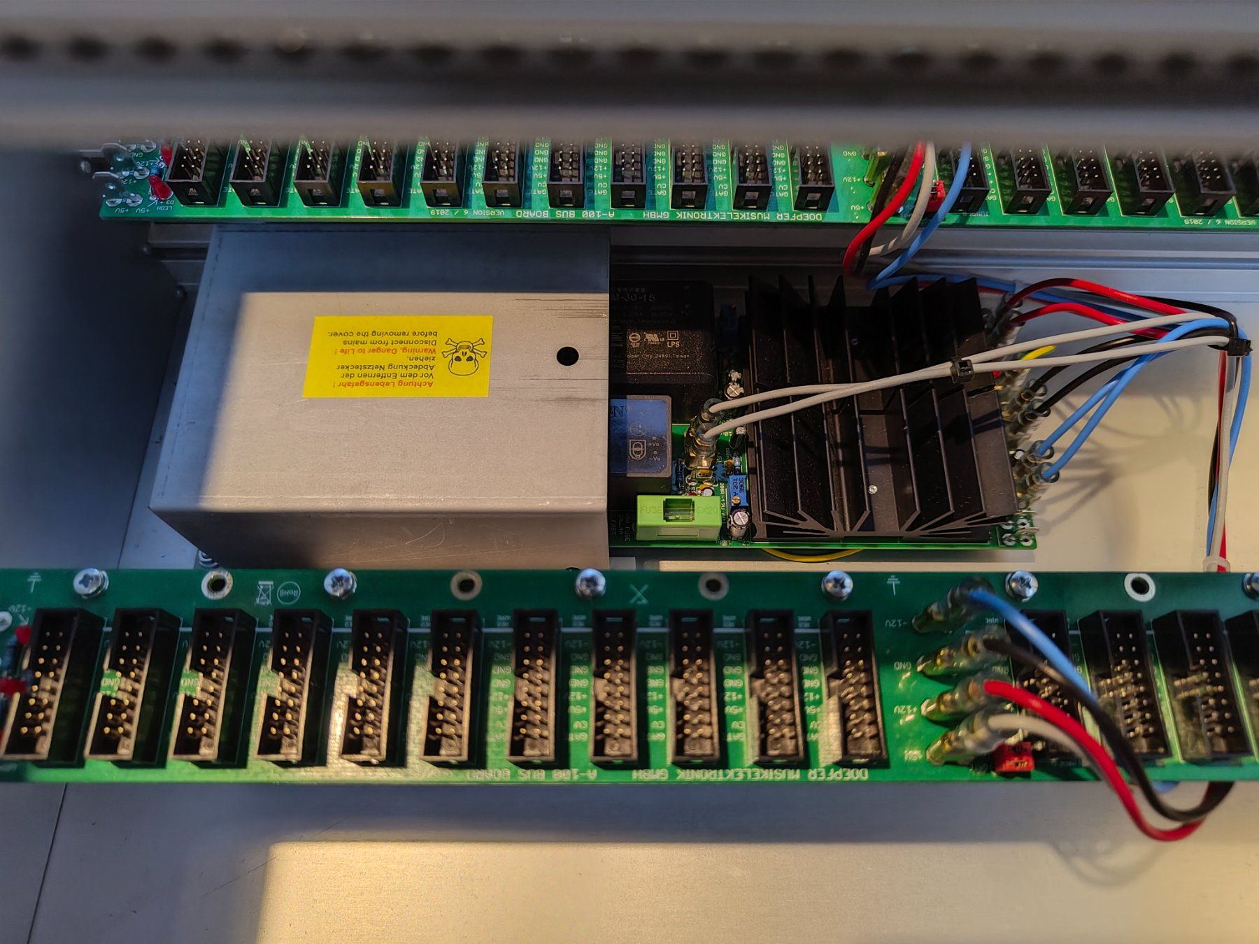 Strumenti musicali: Doepfer A-100 G6 PSU3 – Usato da Onex venduto da Bidouba 1