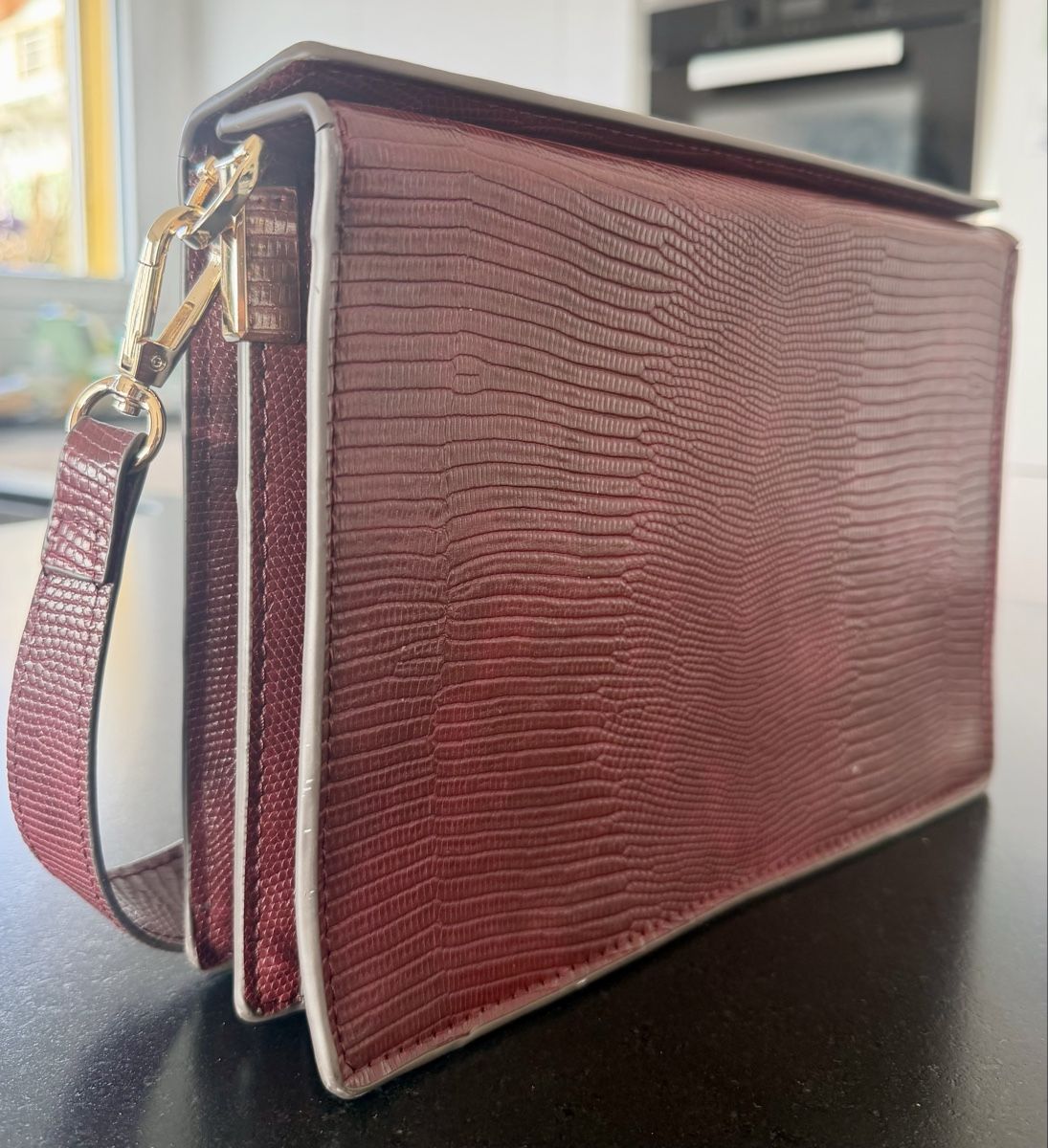 Mango Taschen für Damen: Clutch bordeaux MANGO – Neu (gemäss Beschreibung) aus Neuchâtel von EllenB