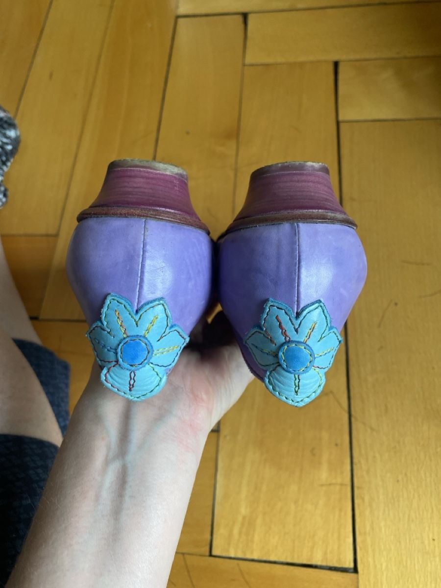 Scarpe da donna: Chaussures 37 lilla et fleurs Everybody – Usato da Küssnacht am Rigi venduto da CALIFRASQUI 2