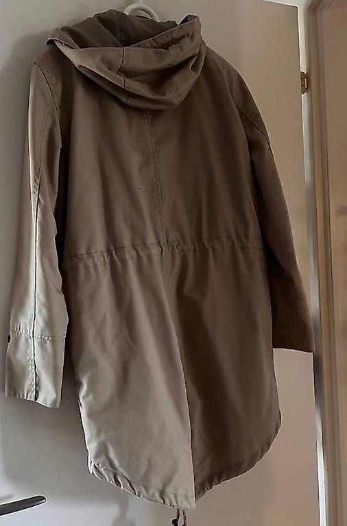 Cappotti: Mantel / Jacke mit Kapuze – Usato da Horgen venduto da braids3
