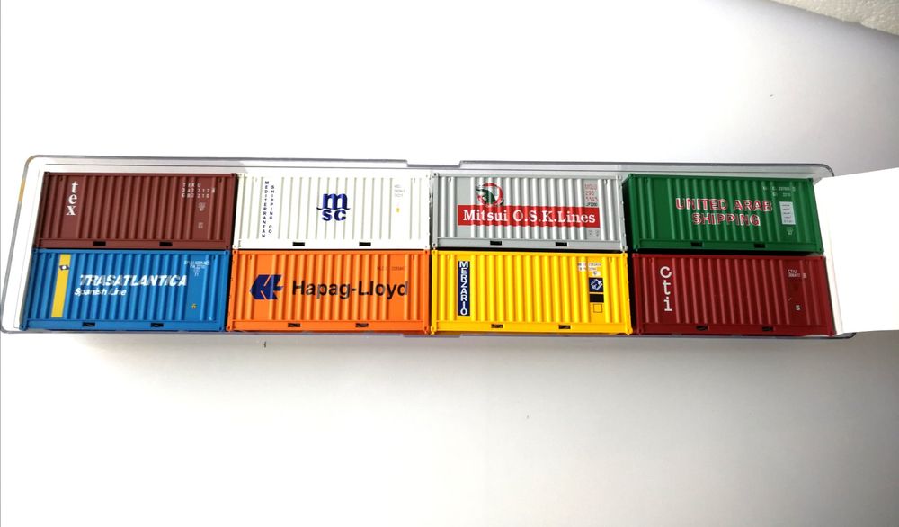 Assortiment de 8 containers de 20 pieds - EL0142