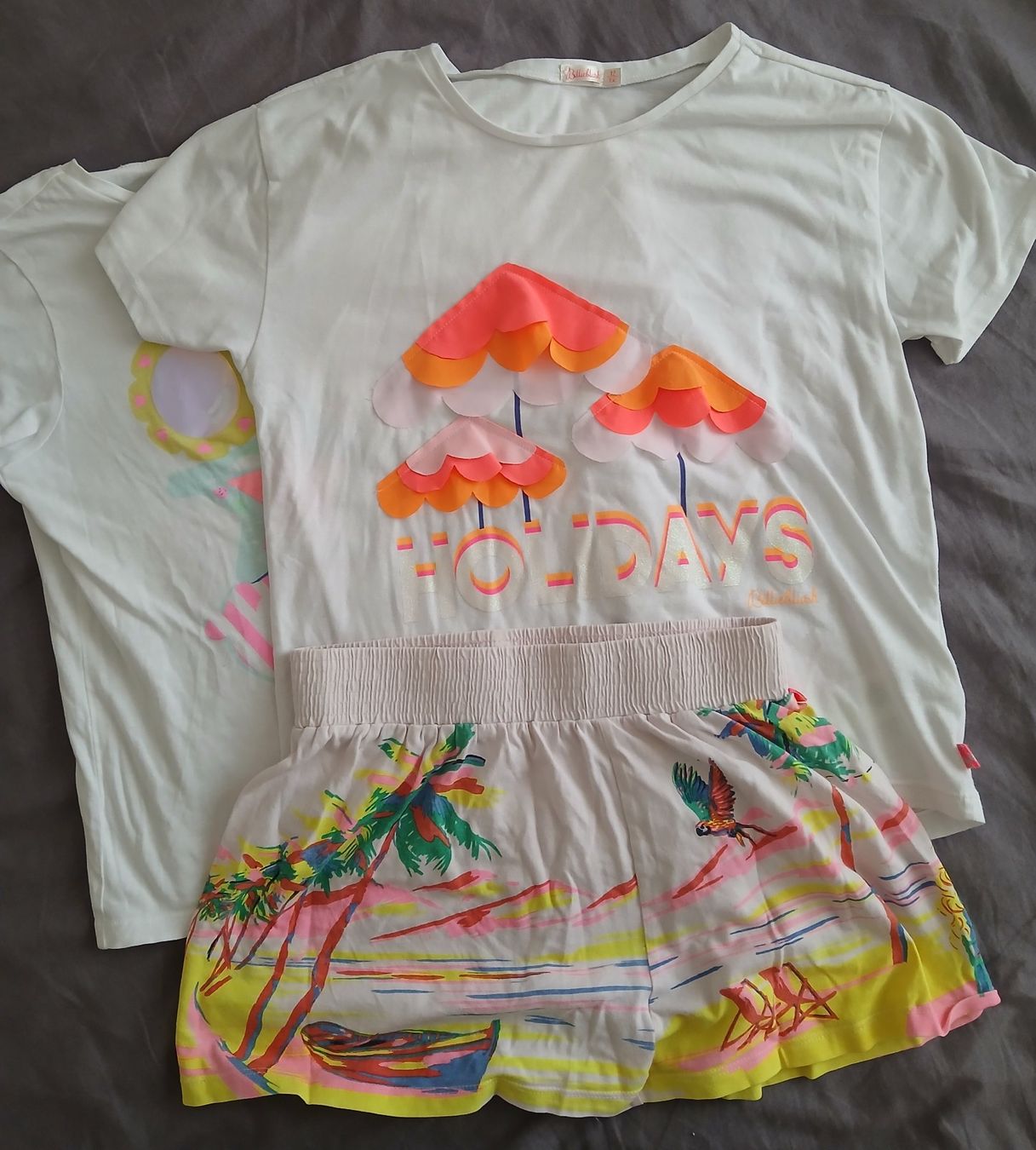 Billieblush Kleiderpakete & -sets: Billieblush Set: 2 T-Shirts + Short! – Gebraucht aus Lausanne von hdda