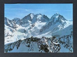 Piz Corvatsch Bergstation Blick auf Berninagruppe